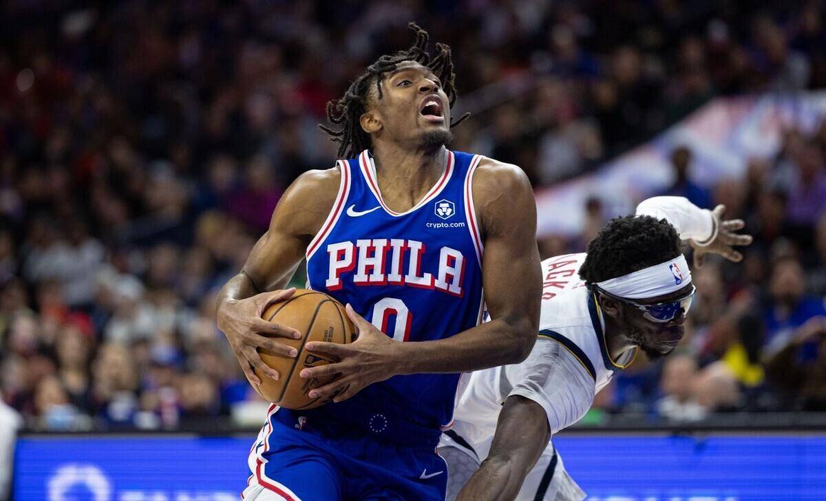 关于今晚费城76人备战欧超杯，回应争议细节曝光，底气十足，更衣室氛围转暖的信息