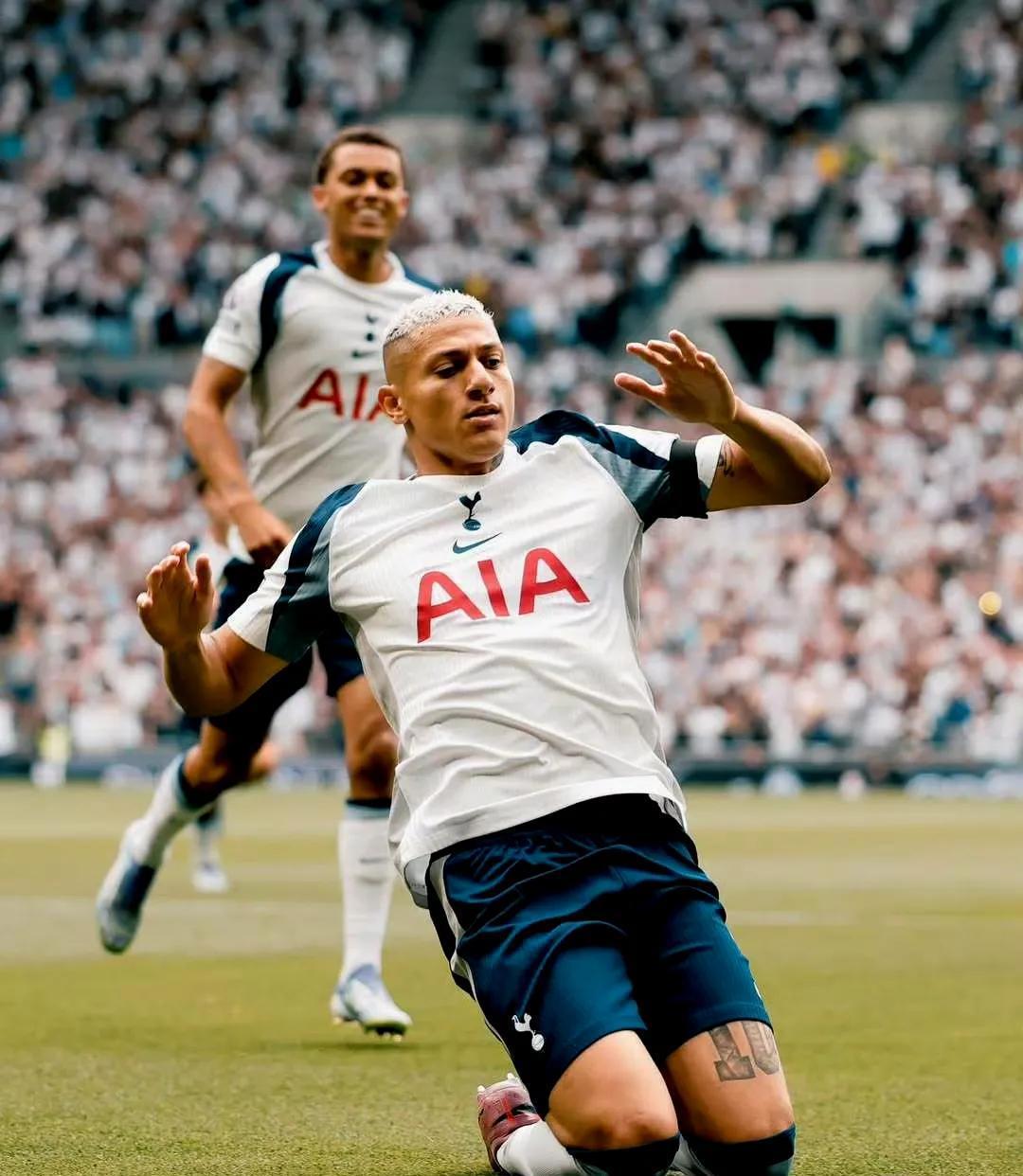 德国杯倒计时；曼城关键时刻扳平良机；细节引发关注；质疑声仍在；临场指挥获称赞的简单介绍